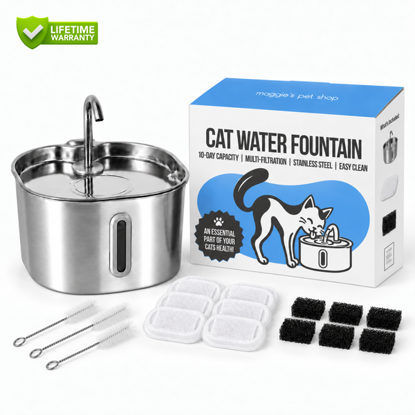 Cat water fountain with box and cleaning brushes